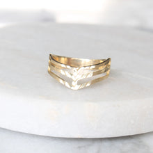 Load image into Gallery viewer, chevron ring (10k)