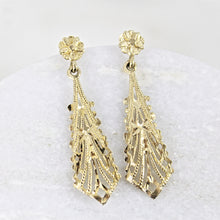 Load image into Gallery viewer, lacy drop earrings (10k)