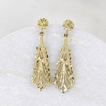 Load image into Gallery viewer, lacy drop earrings (10k)