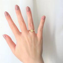 Load image into Gallery viewer, stacy signet ring (10k)