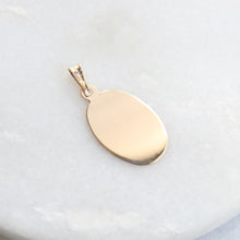 Load image into Gallery viewer, 10k Yellow Gold Oval Engraveable Pendant Charm