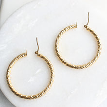 Load image into Gallery viewer, menkDUKE | 10k spiral hoop earrings