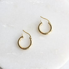 Load image into Gallery viewer, menkDUKE | 10k yellow gold polished hoop earrings