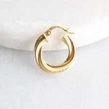 Load image into Gallery viewer, menkDUKE | 10k twisted hoop earrings