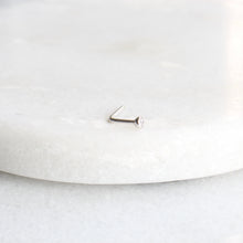 Load image into Gallery viewer,  18k white gold cubic zirconia nose stud