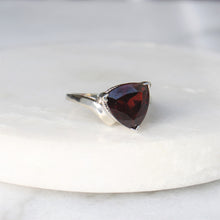 Load image into Gallery viewer, menkDUKE | 10k trilliion cut garnet ring