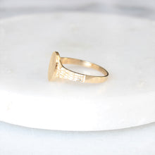 Load image into Gallery viewer, 10k yellow gold diamond cut signet ring - menkDUKE