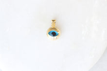 Load image into Gallery viewer, round evil eye charm (10k)
