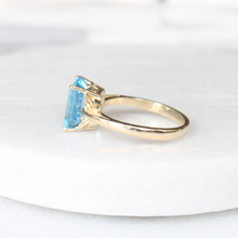 Load image into Gallery viewer, sunny skies blue topaz ring (10k)