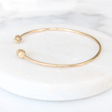 Load image into Gallery viewer, antigua cuff bracelet (10k)