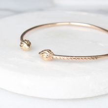 Load image into Gallery viewer, petite antigua cuff bracelet (10k)