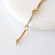 Load image into Gallery viewer, tricolour hugs and kisses bracelet (10k)