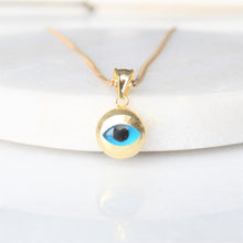 Load image into Gallery viewer, round evil eye charm (10k)