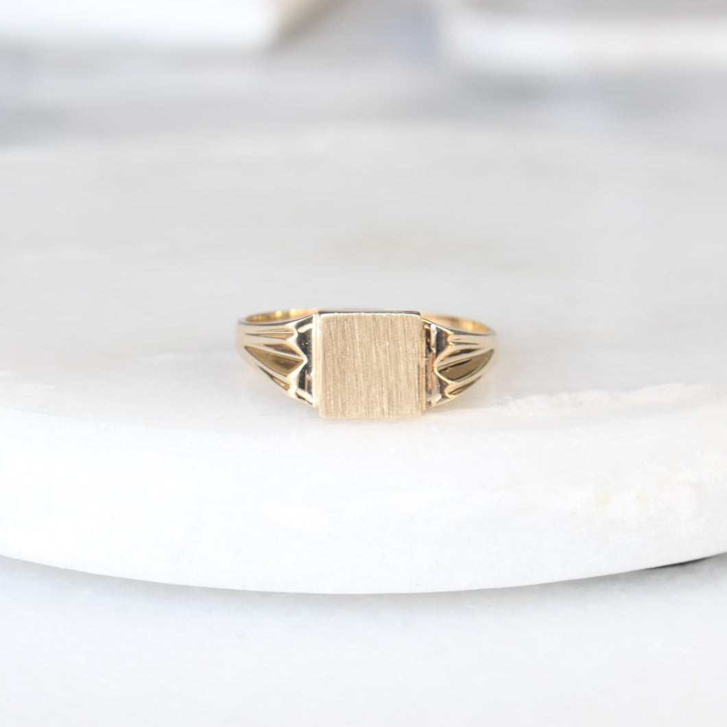 stacy signet ring