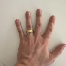 Load and play video in Gallery viewer, [vintage] filigree comfort fit band (14k)

