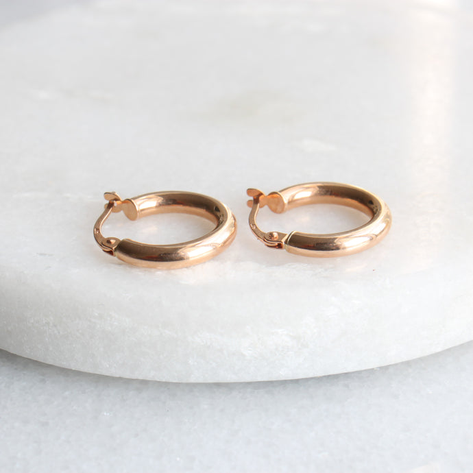 menkDUKE | 10k rose gold polished hoop earrings
