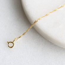 Load image into Gallery viewer, twisted singapore chain (yellow gold)
