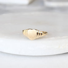 Load image into Gallery viewer, menkDUKE | 10k gold heart signet ring
