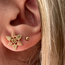 Load image into Gallery viewer, [vintage] poinsettia studs (14k)
